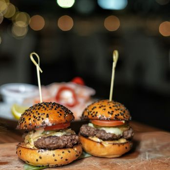 STK Atlanta signature dishes STK Cheeseburger
Steak Frites
NY Strip